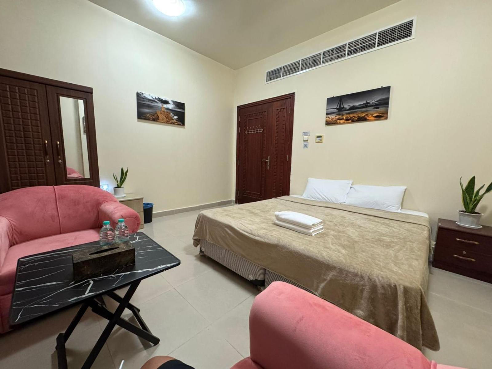 Homestay Shared Bathroom